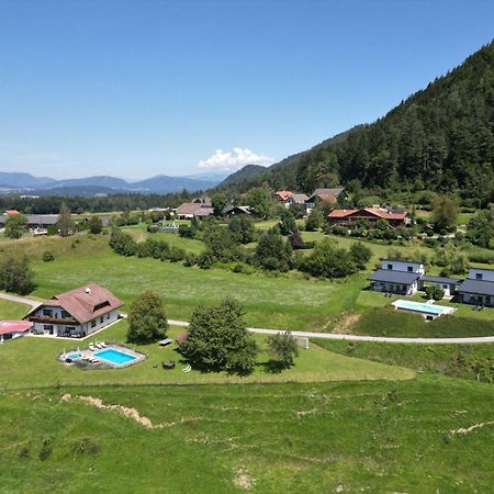 Ferienhaus Kaiser Villa Gallizien Bagian luar foto