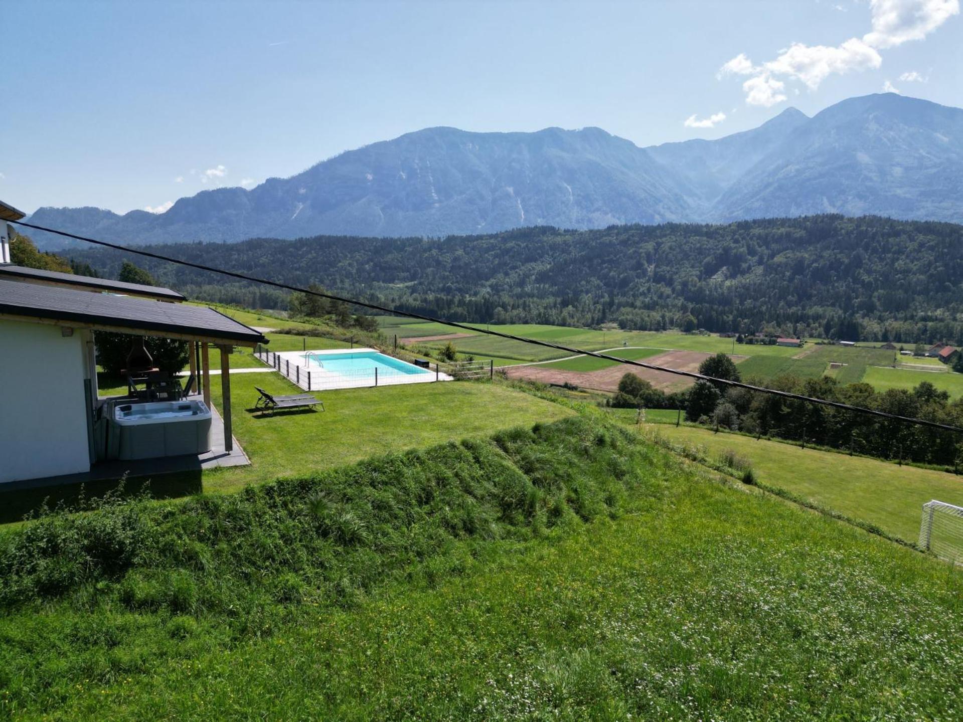 Ferienhaus Kaiser Villa Gallizien Bagian luar foto