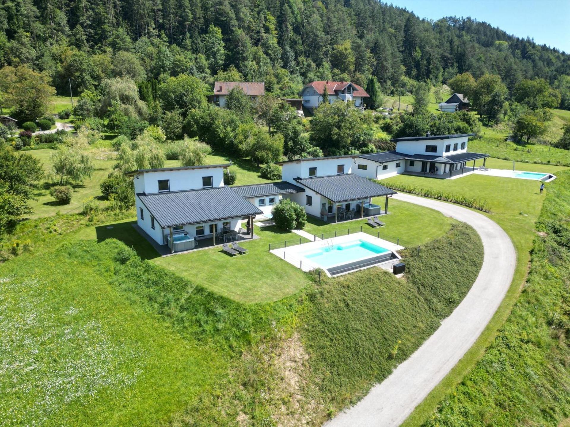 Ferienhaus Kaiser Villa Gallizien Bagian luar foto